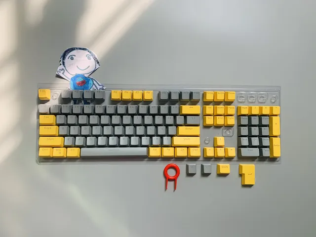 gray-and-yellow
