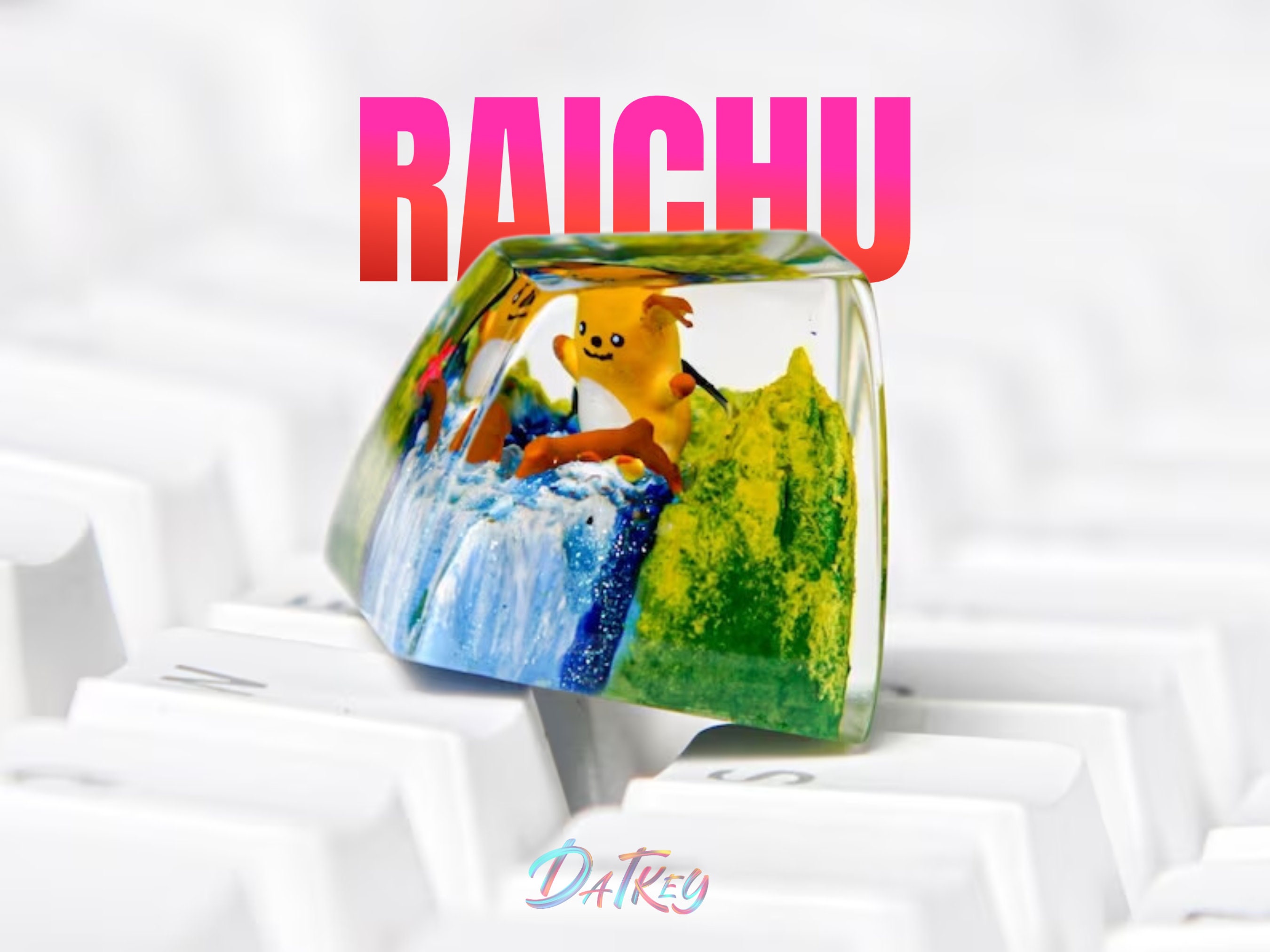 thumbnail interactive-video image 1 of Aazon.co: Handade Artisan Keycaps Resin Keycaps - R5/Esc Transparent 1 of 12